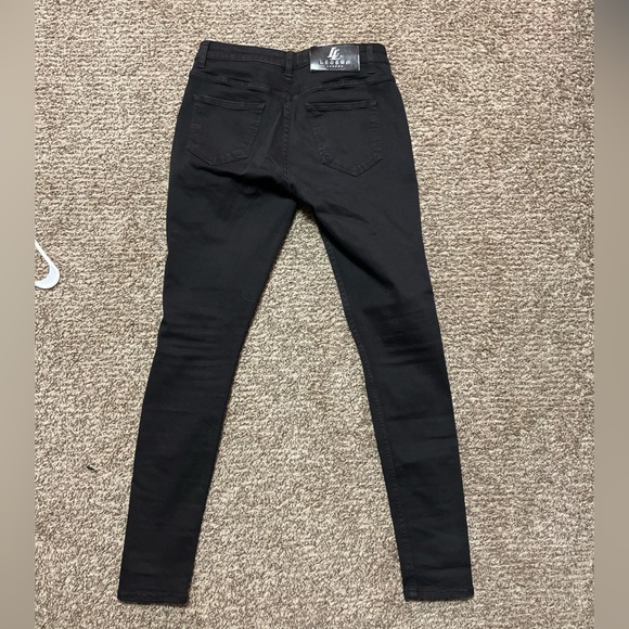 Legend London Mens Spray-On Jeans - Size 30W 30L - Black Ripped Jeans - Picture 2 of 2